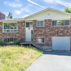 Cozy Private Single , Halifax Canada